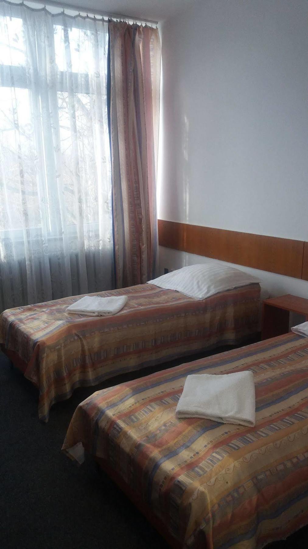 Hotel Start كراكوفيا المظهر الخارجي الصورة